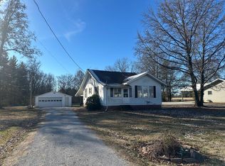 2002 State Highway 15, Fairfield, IL 62837