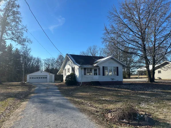 2002 State Highway 15, Fairfield, IL 62837