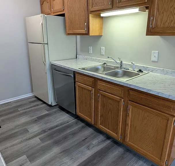 871 Kerns Dr NE — Photo 5