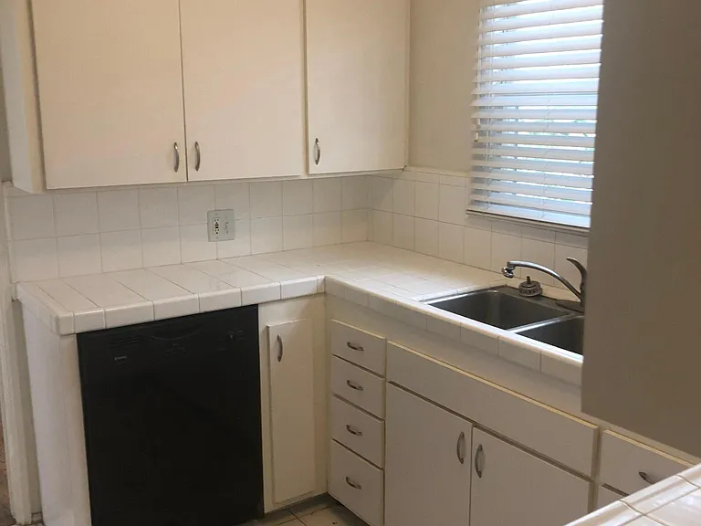 521 San Vicente Blvd #B — Photo 5
