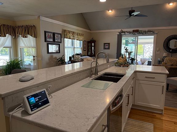 5th image of 92 Virginia Dr #92
