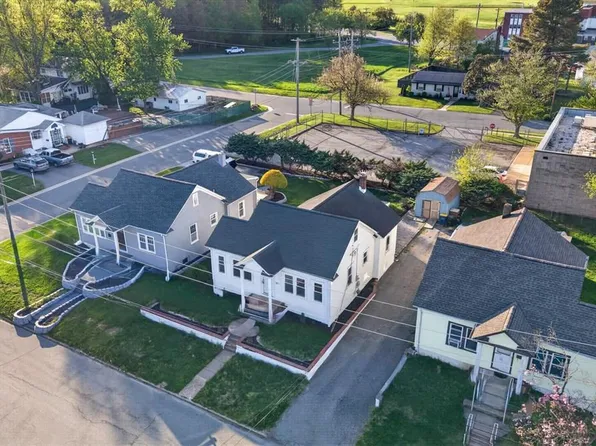 615 W 13th St, New Castle, DE 19720