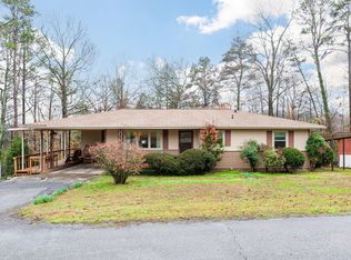 345 Lawrence St, Rossville, GA 30741