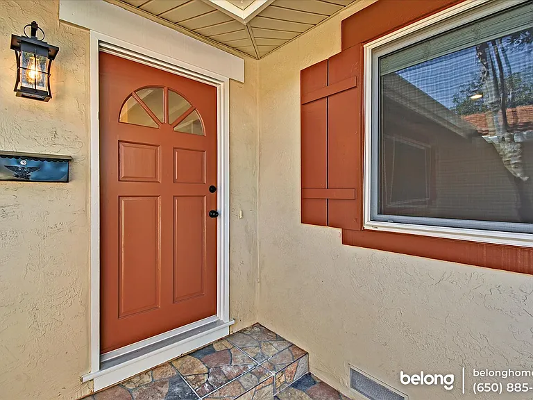 814 Lusterleaf Dr — Photo 4