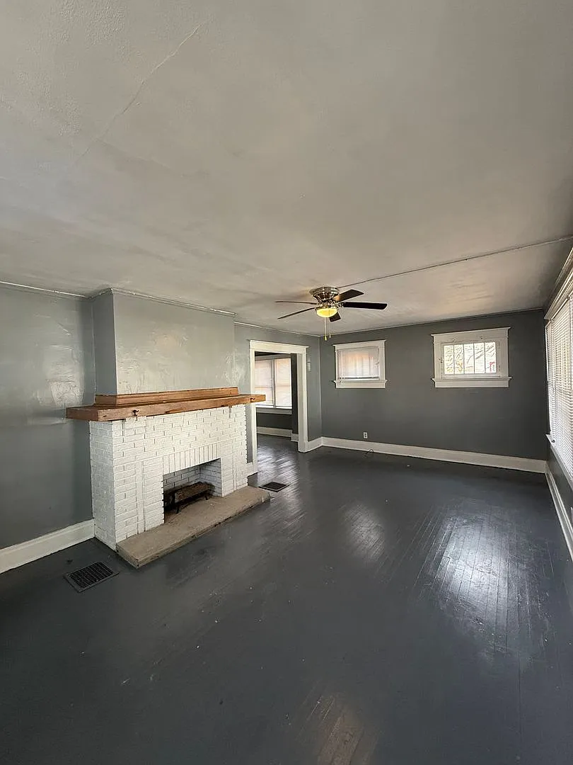 Building Photo - 52 Fernwood Ave
