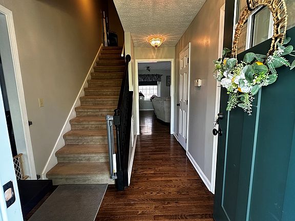 2nd image of 712 Wexford Way