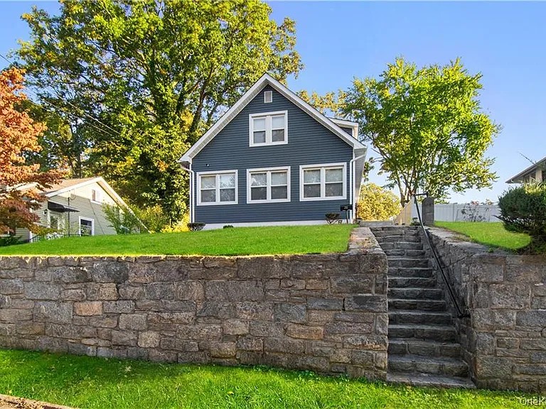 26 Woodfield Ter — Photo 1