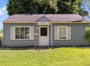 60 A St, Niagara Falls, NY 14303