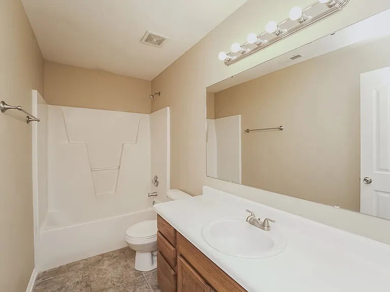 2637 Forest Grove Ct — Photo 13