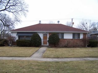 862 E Algonquin Rd, Des Plaines, IL 60016