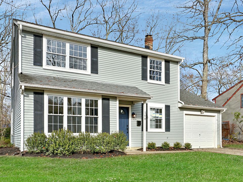 1st image of 108 Lavenham Ct