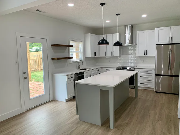 2020 Draymore Ct — Photo 4