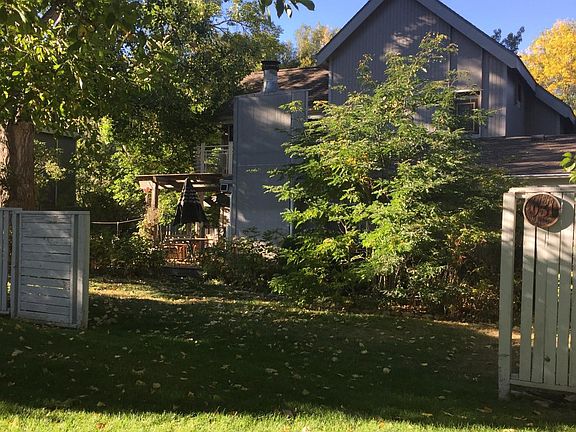 Apartment exterior, lower floor on N Star Course