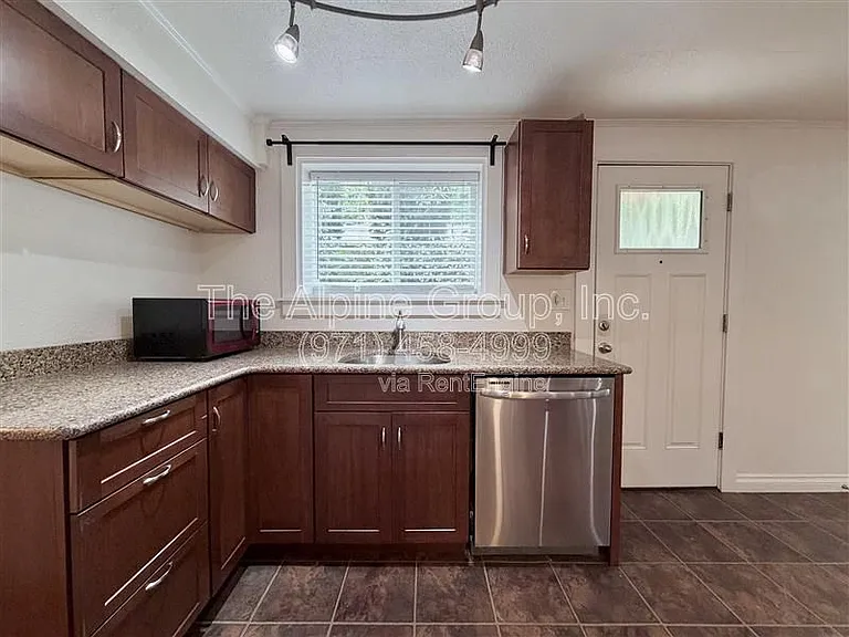 3720 SE 14th Ave #C — Photo 6