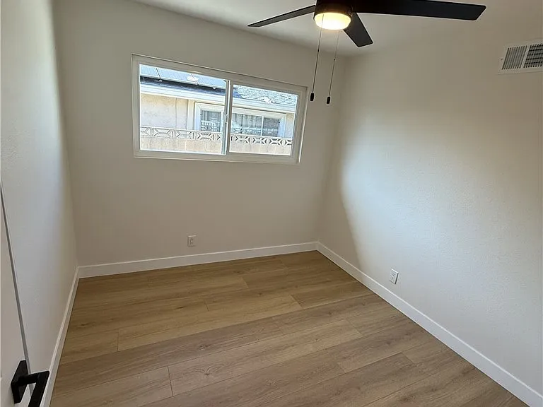 906 Majella Ave — Photo 14