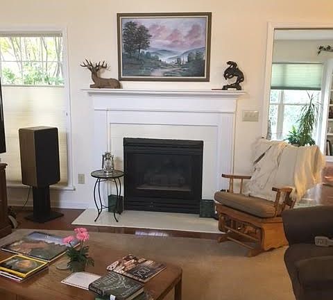3rd image of 176 Orchard Park Dr