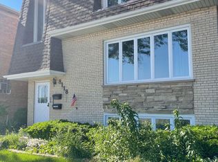 8118 W Dempster St, Niles, IL 60714