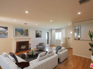 13606 Morrison St, Sherman Oaks, CA 91423