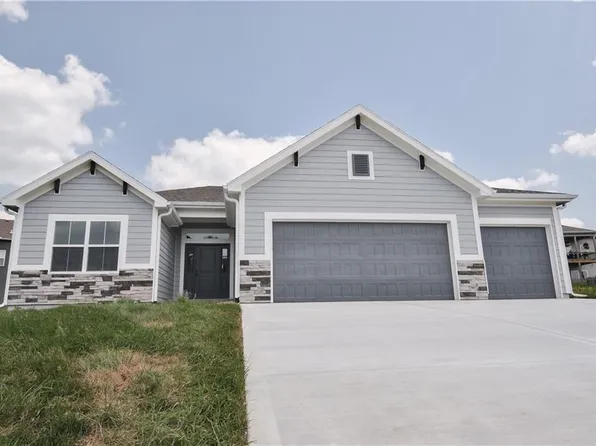 1321 NE 122nd St, Kansas City, MO 64165