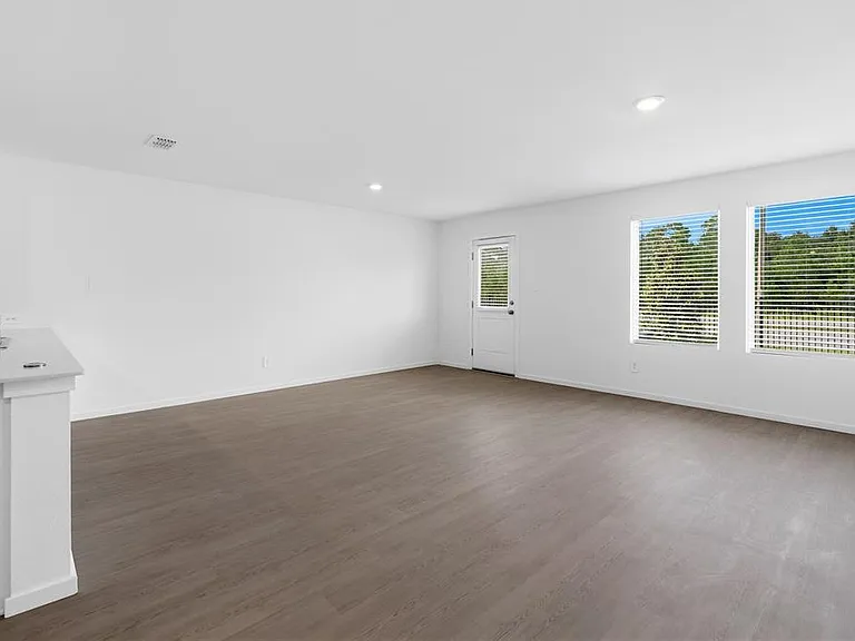 1225 Orion St — Photo 9