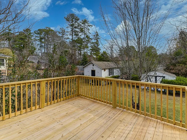 2416 Bendemeer Dr — Photo 23
