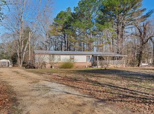 1310 W Haleys Creek Rd, Centerville, TN 37033