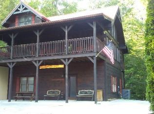 705 Boone Acres Ln, Pigeon Forge, TN 37863