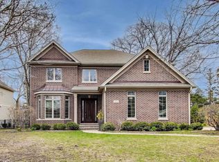 2300 Dehne Rd, Northbrook, IL 60062