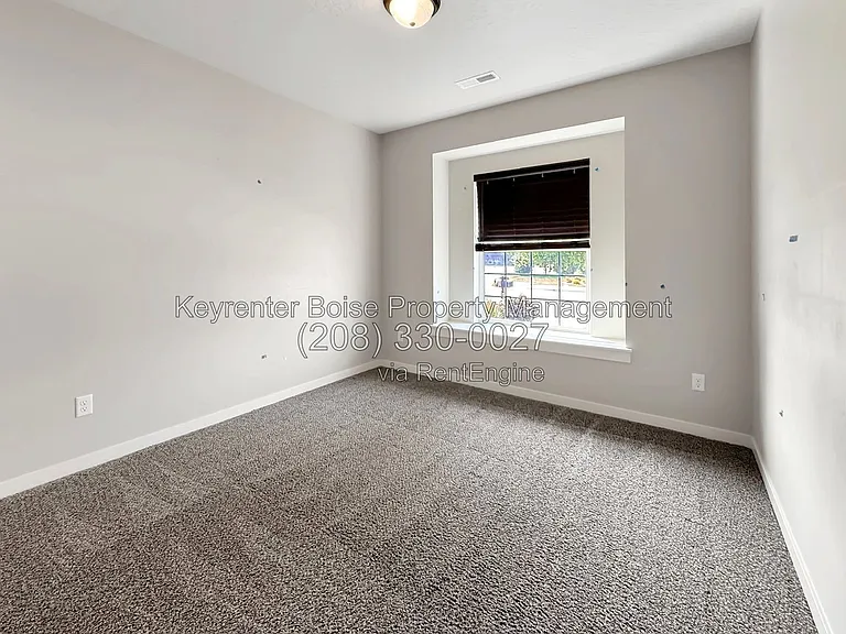 1376 W Pebblestone Dr — Photo 12