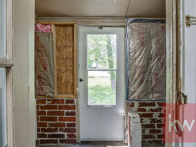 2025 Sherwood Rd — Photo 18