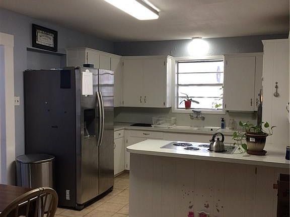 2nd image of 612 E Humphreys St