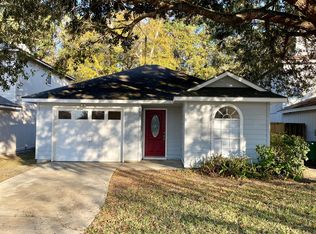 303 Millers Trace Dr, Saint Marys, GA 31558