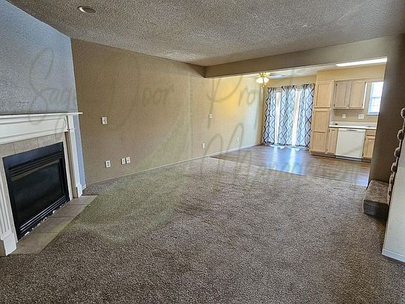 4th image of 107 NE Sunshine St APT C