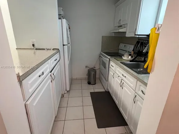 13101 Memorial Hwy APT 201, North Miami, FL 33161
