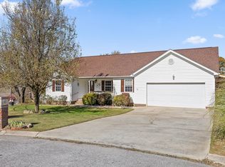 182 Boxer Ln, Rock Spring, GA 30739