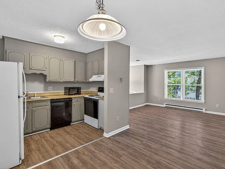 4725 Pennoak Rd — Photo 8