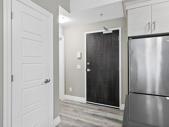 3rd image of 5840 Newman Blvd #202