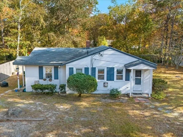 28-30 Lake Rd, West Yarmouth, MA 02673
