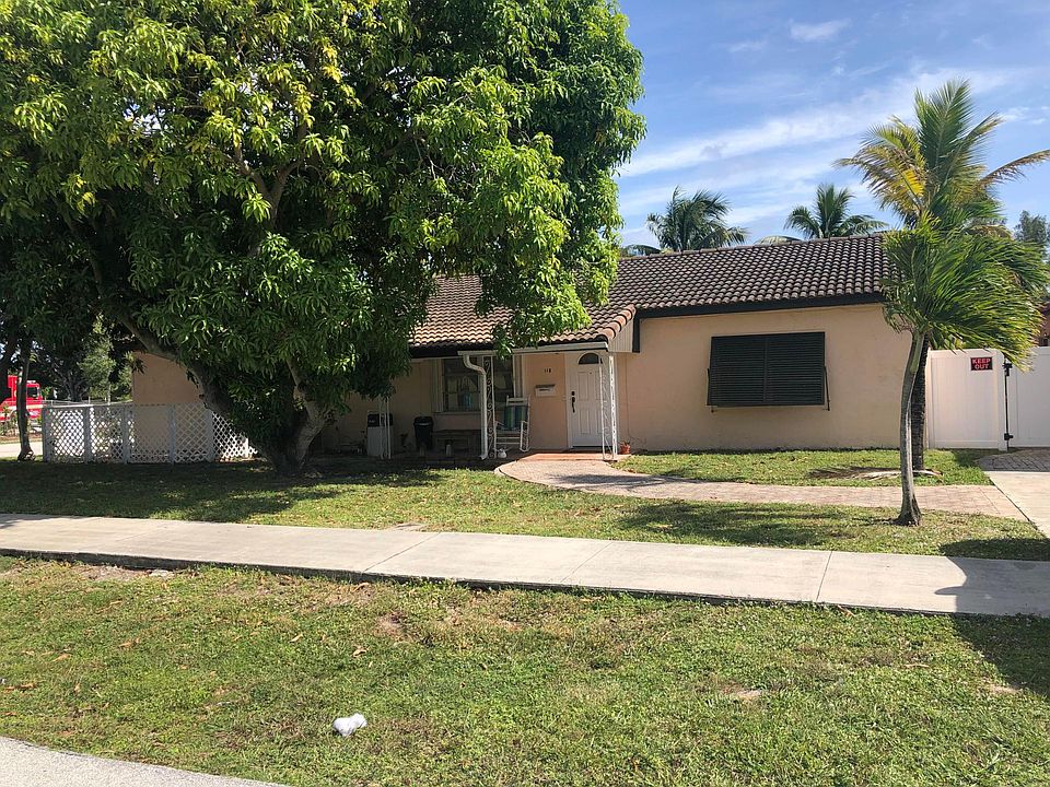 1st image of 118 NW 4th Street