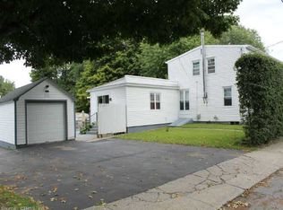 79 4th St, Norwich, CT 06360