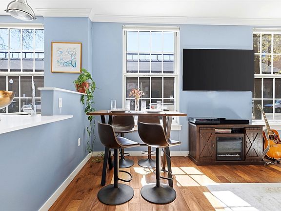 5th image of 45 1st Ave APT 110
