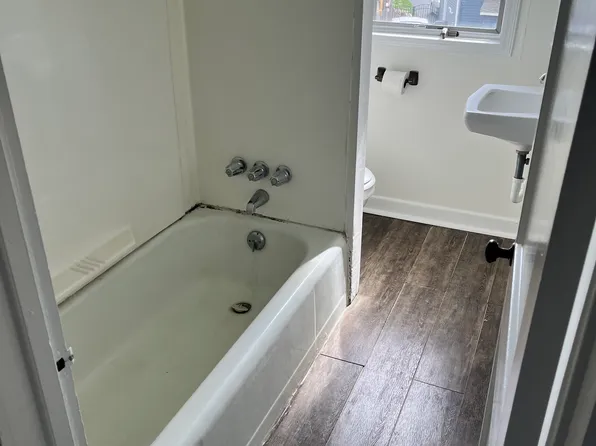 26 N Chester Ave #2, Hatboro, PA 19040