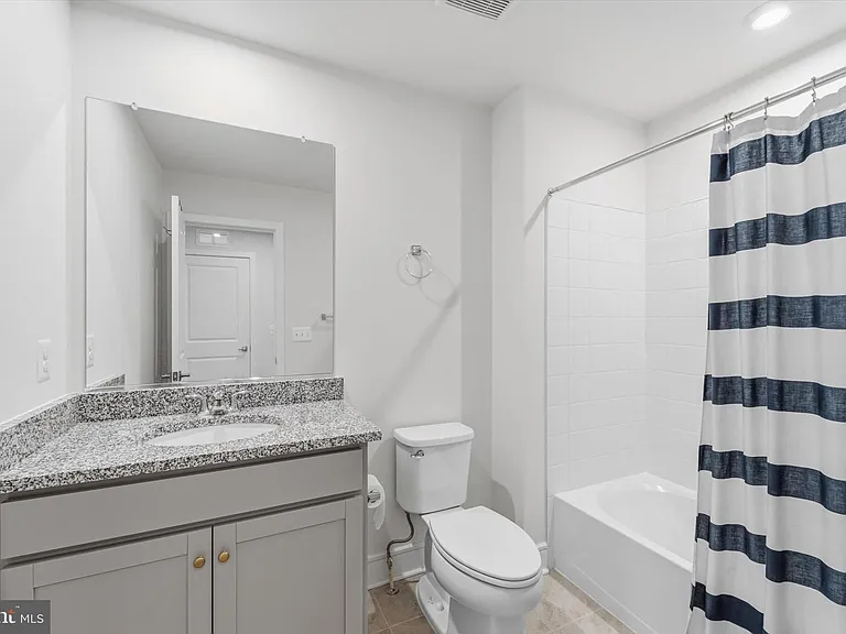 4256 Frost St — Photo 27
