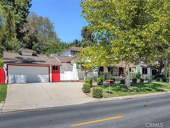 3rd image of 4317 Petit Ave