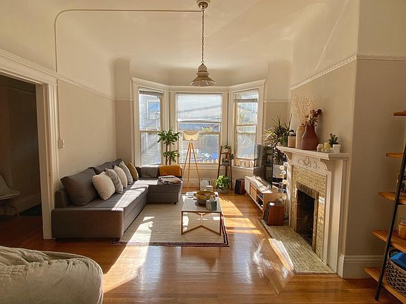 5th image of 156 Randall St