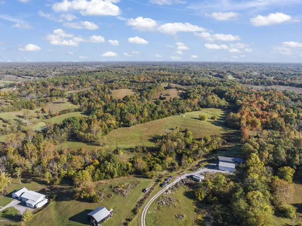 1741 Graves Rd, Stamping Ground, KY 40379