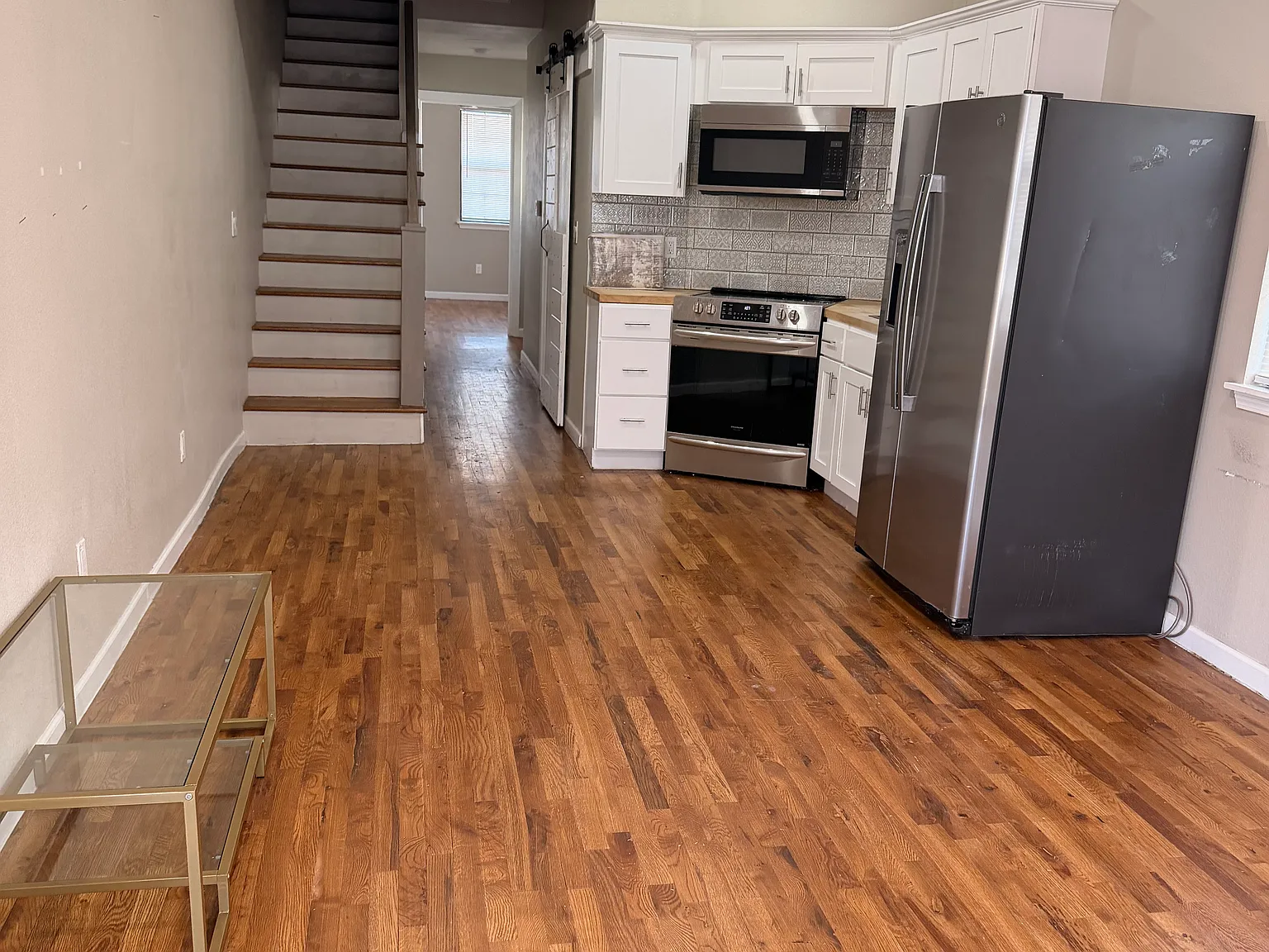 2 bed, 900 sqft, $1,250 — Photo 4