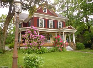 45 Main St, Califon Boro, NJ 07830