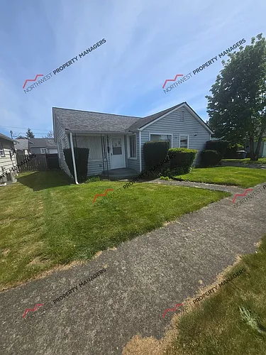 206 S Yew St Photo 1