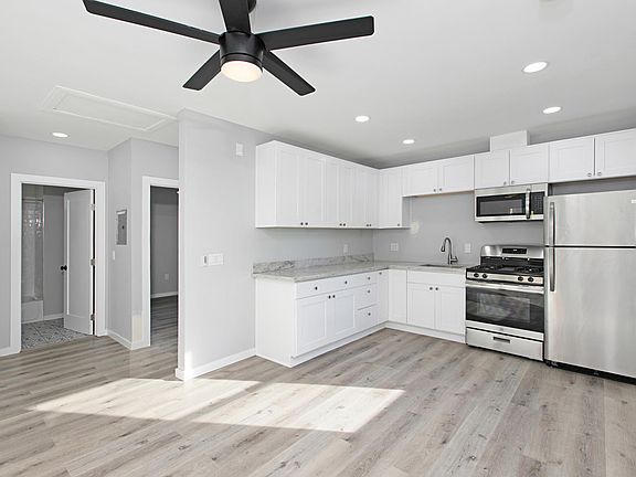 5th image of 3745 Boundary St #4